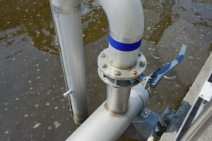 How a Water Pipe Replacement Improves Water Quality 
